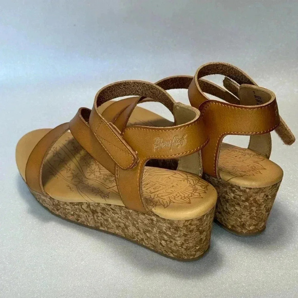 Brown Wedge Sandals - Picture 5 of 9